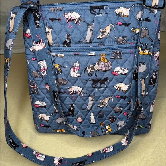 Vera Bradley Hipster CAT'S MEOW NWT SOLD - Picture 2 of 3